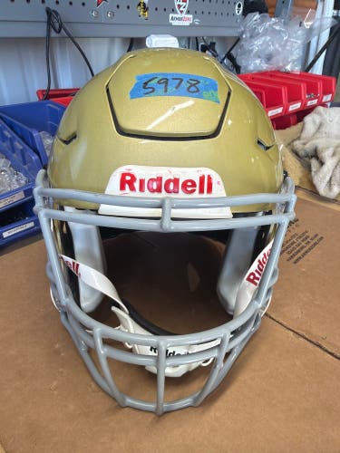 USED RIDDELL FLEX ADULT HELMET - MEDIUM - VEGAS GOLD