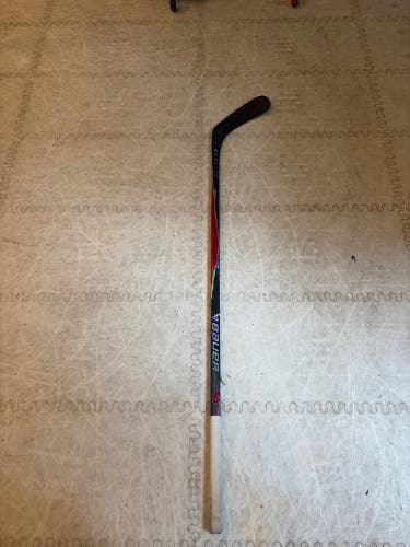 Intermediate Bauer Vapor Flylite Right Handed Hockey Stick P92 65 Flex (Used)