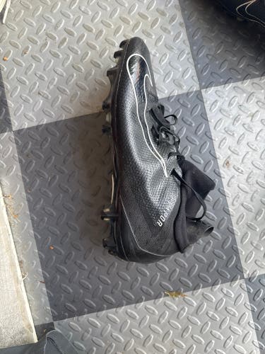 Men's Size M 12.0 (W 13.0) Nike Vapor Edge Elite Mid Top Turf Cleats (Used)