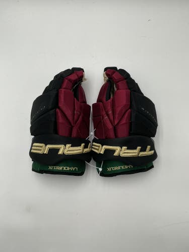 Used Arizona Coyotes Lameroux True 15" Pro Stock Catalyst 9X Gloves