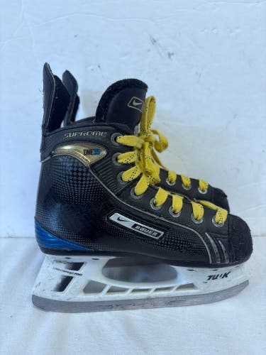 Black Bauer Supreme One35 Hockey Skates Regular Width 13 (Used)