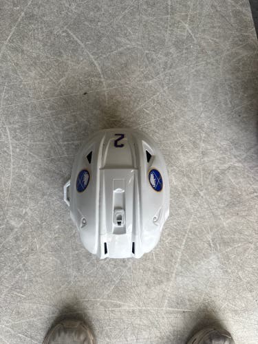 Large Bauer Re-Akt 155 Helmet Pro Stock (Used)