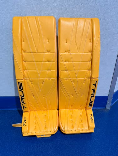 True Catalyst 7x6 35+2 Goalie Pads Fleury Yellow Senior 2026 (NEW)