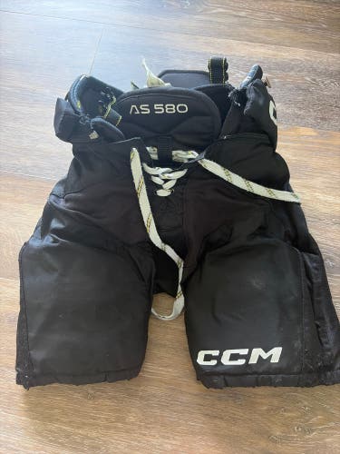 Junior Small CCM Tacks AS 580 Hockey Pants (Used)