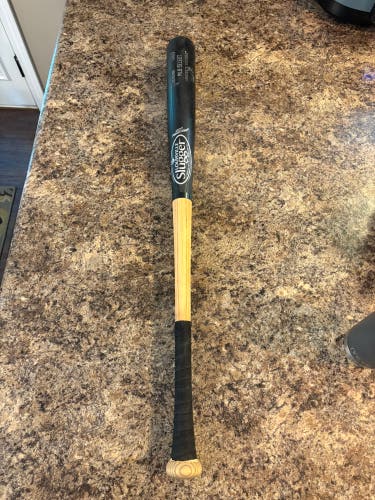 2013 Louisville Slugger Genuine M110 MLB Select Maple Bat 31 oz 33" (Used)