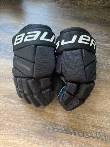 Bauer Gloves 10" (Used)