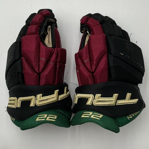 Used Arizona Coyotes McBain True 14" Pro Stock Catalyst 9X Gloves