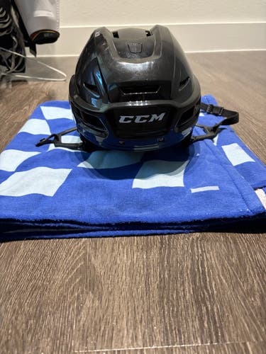 Medium CCM Tacks 210 Helmet (Used)