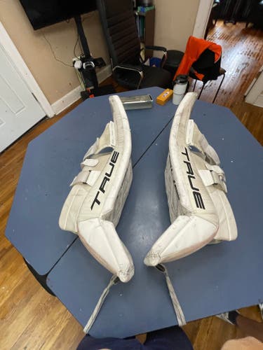 34" 2024 True HZRDUS 7X4 Goalie Leg Pads (Used)