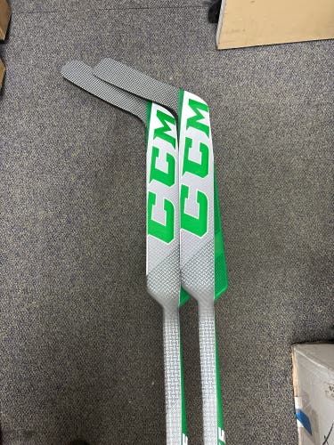 Senior CCM Extreme Flex 5 Pro Regular Goalie Stick 24" Paddle (2-Pack)