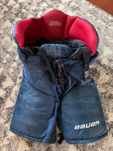 Junior Medium Bauer Vapor X800 Hockey Pants (Used)