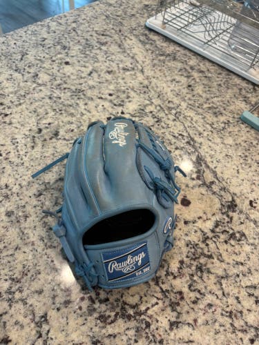 Rawlings Gold Glove Elite RH Pitcher's Baseball Glove 12" (Used)