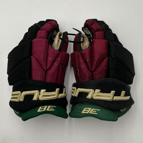 Used Arizona Coyotes O’Brien True 14" Pro Stock Catalyst 9X Gloves