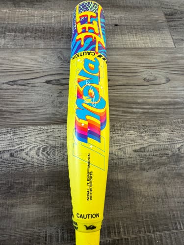 2026 Victus Nova Lit Composite USSSA Certified Bat (-8) 23 oz 31" (Used)