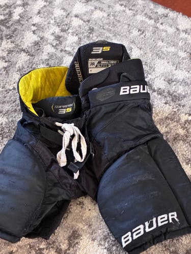 Junior Small Bauer Supreme 3S Hockey Pants (Used)
