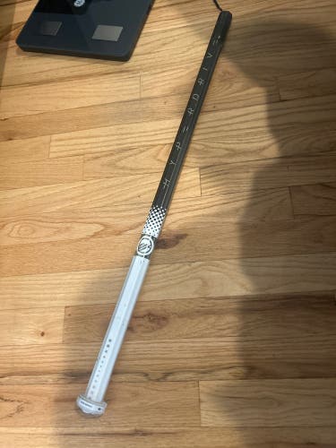 Adult Maverik hyperdrive (Used)