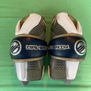 Medium Adult Maverik Rome Arm Pads (Used)