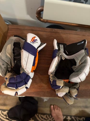 Warrior Evo Lacrosse Gloves (Used)