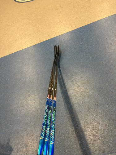 Intermediate Bauer Vapor Flylite Right Handed Hockey Stick P92 55 Flex Pro Stock (Used)