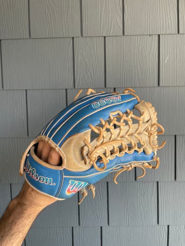 Wilson A2000 PF92 RH Outfield Baseball Glove 12.25" (Used)