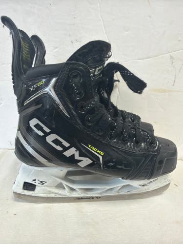 Black CCM Tacks XF 80 Hockey Skates Regular Width Size 3 (Used)