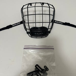 Medium Bauer True Vision Ti Oreo cage (New)