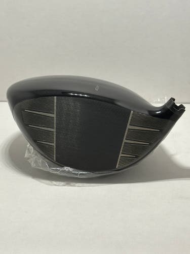 Men's Titleist GT2 10° Loft right Handed 1 Wood Driver (New) read desc.