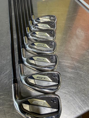 Men's Wilson D9 Right Handed Iron Set Regular Flex Graphite Shaft (7 Clubs) #5 - #9, PW, GW (Used)