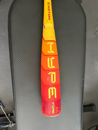 2025 Easton Hype Fire Composite USABat Certified Bat (-11) 17 oz 28" (Used)