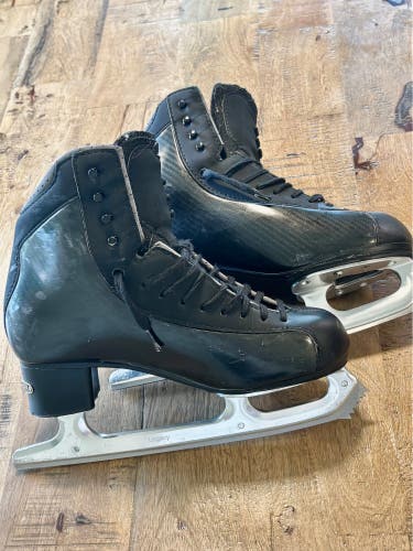 Jackson Synergy  Figure Skates C Adult 6 (Used)