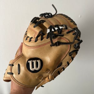 Wilson A2000 RH Catcher's Baseball Glove 33" (Used)