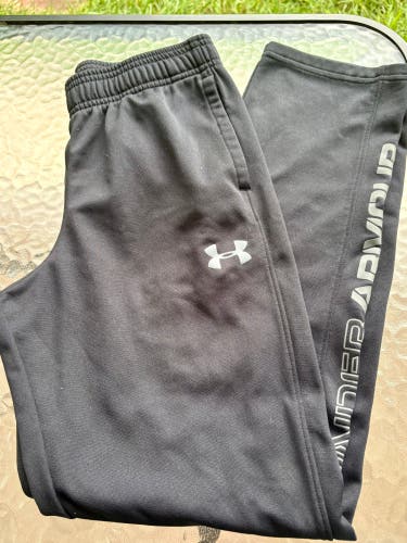 Black youth large Unisex Under Armour Pants (Used)