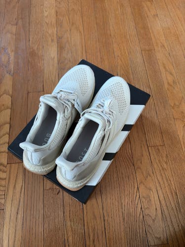 Men's Size M 12.0 (W 13.0) Adidas Ultraboost (New)