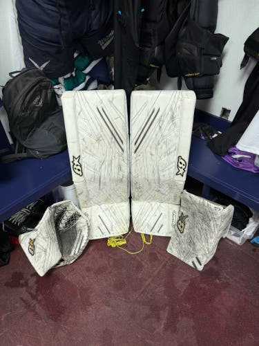 33" Brian's Gnetik V Regular Goalie Full Set (Used)