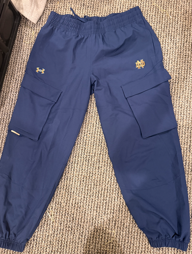 Medium Women's Under Armour Pants (New)
