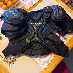 Men's XL Senior Bauer Supreme One95 Shoulder Pads (Used)
