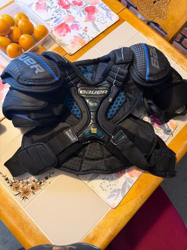 Men's XL Senior Bauer Supreme One95 Shoulder Pads (Used)