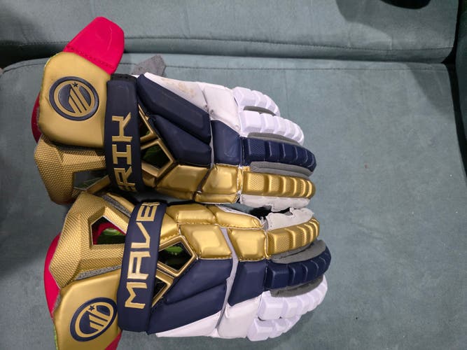 Maverik Max Lacrosse Gloves (Used)