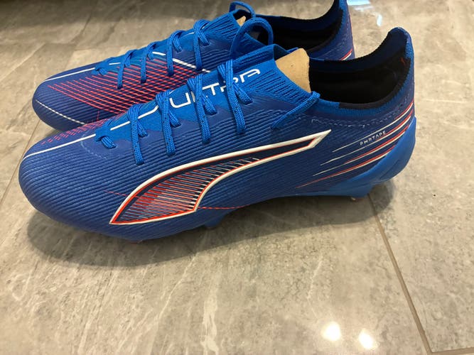 Blue Unisex Size M 8.0 (W 9.0) Puma Ultra Cleats (New)