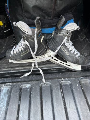 Used Senior Bauer Nexus 7000 Hockey Skates Regular Width 7.5