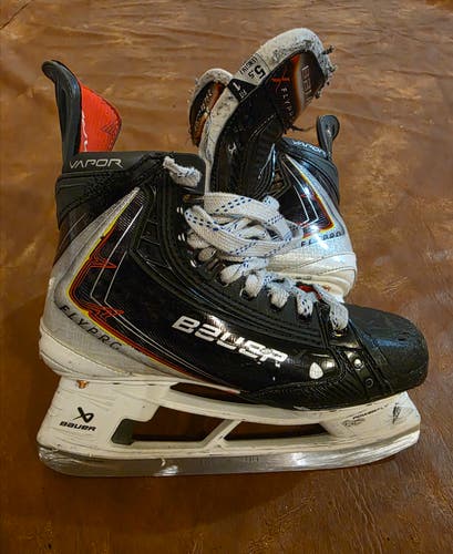 Bauer Vapor FLYPRO Hockey Skates – Size 5.5 Fit 1