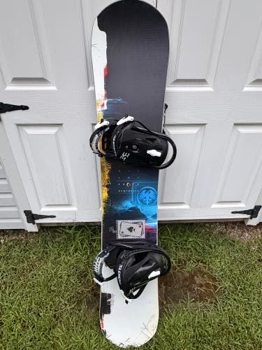Men's Never Summer Proto Snowboard All Mountain With Bindings Medium Flex True Twin 157 cm (Used)