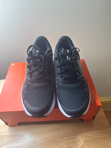 Black Unisex Adult Size M 7.0 (W 8.0) Nike (New)