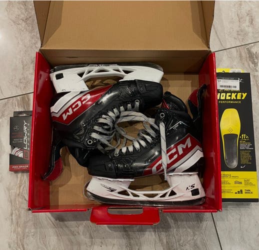 CCM JetSpeed Vibe 2023 Hockey Skates Regular
Width 6.5 Used FREE SHIPPING