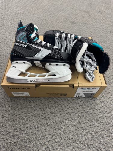 Bauer Supreme F30 Hockey Skates 11.5 (New) D Width