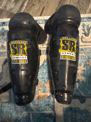 Senior Koho 15" Shin Pads (Used)