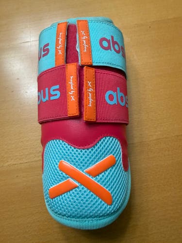 Blue Senior Elbow Protection (Used)