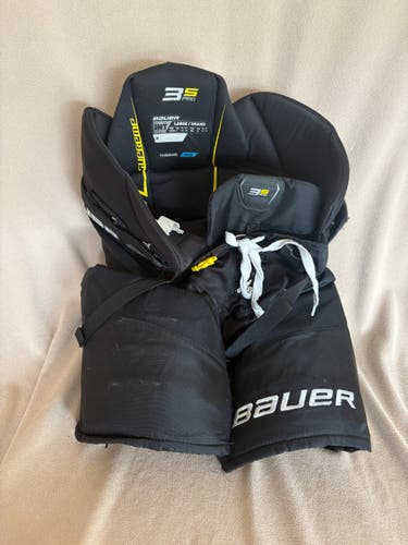Intermediate Large Bauer Supreme 3S Pro Hockey Pants (Used)