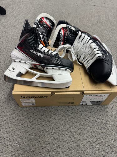 Bauer Vapor Fly40 Hockey Skates 6 (New) Fit 2
