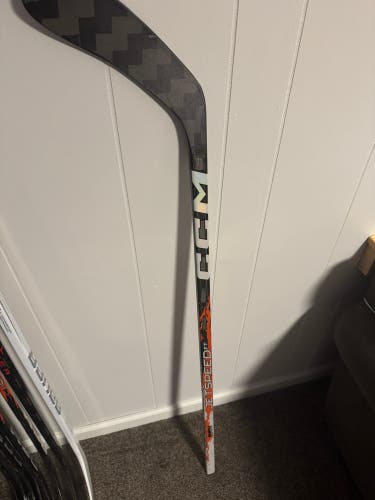Youth CCM FT9 Pro Left Hand Hockey Stick P29 20 flex (New)